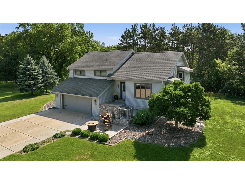 Photo of 2416 Aurora CIRCLE, Menomonie, WI 54751 (MLS # 7116301)
