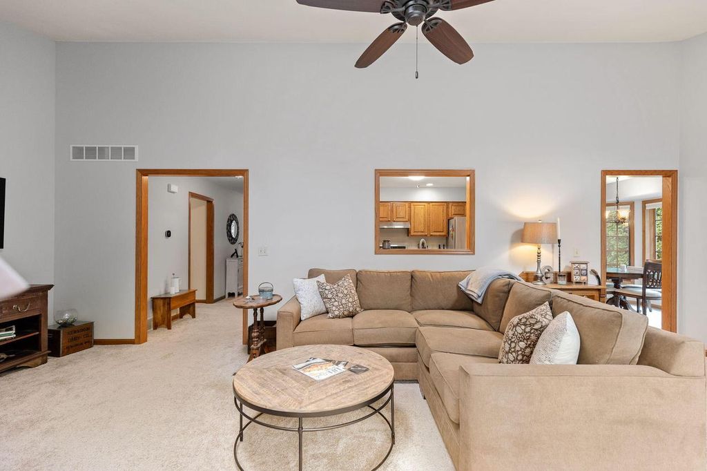Photo of W52N129 Pioneer COURT #A, Cedarburg, WI 53012 (MLS # 1939648)