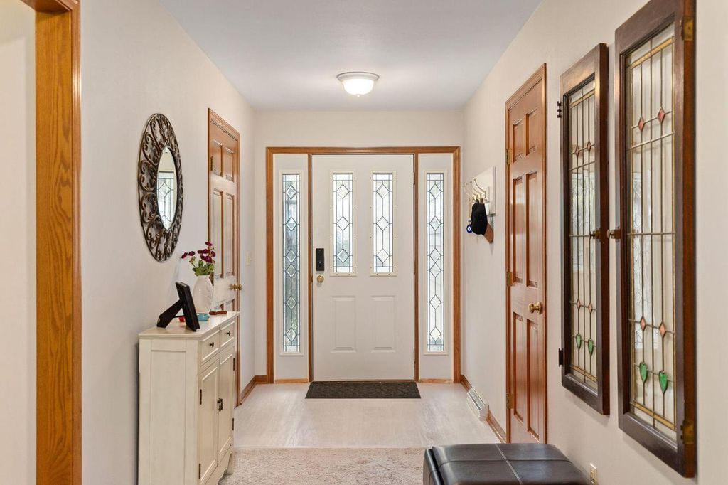 Photo of W52N129 Pioneer COURT #A, Cedarburg, WI 53012 (MLS # 1939648)