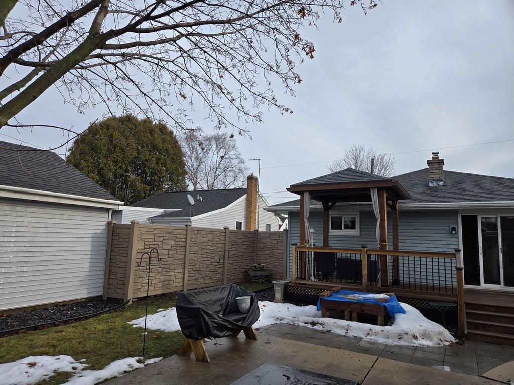 Photo of 1230 S 31st STREET, Manitowoc, WI 54220 (MLS # 50319786)