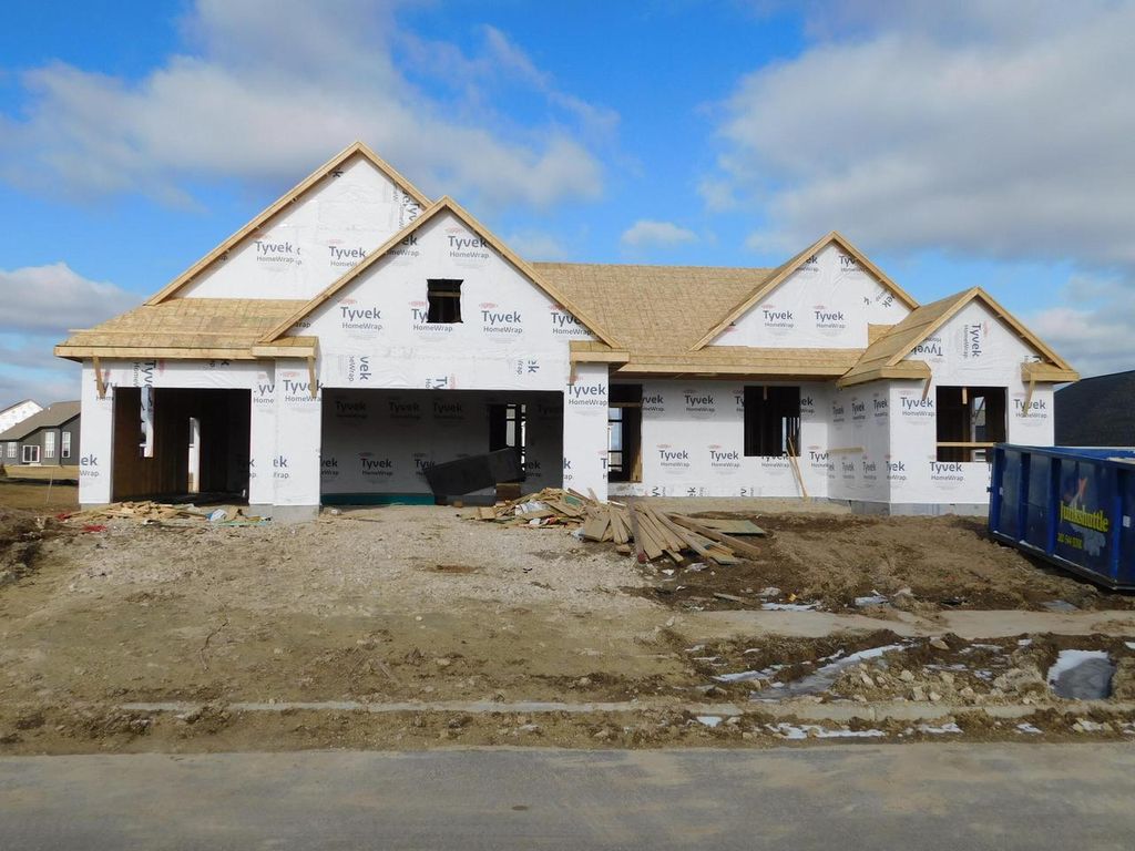 Photo of 792 N Sparrow WAY, Grafton, WI 53024 (MLS # 1943302)