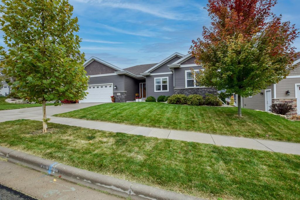 Photo of 402 W Melvina STREET, Milwaukee, WI 53212 (MLS # 1944845)