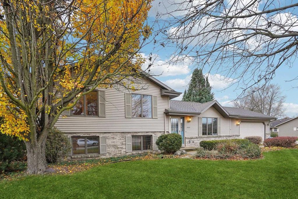 Photo of 4322 Tydl DRIVE, Janesville, WI 53546 (MLS # 2012847)