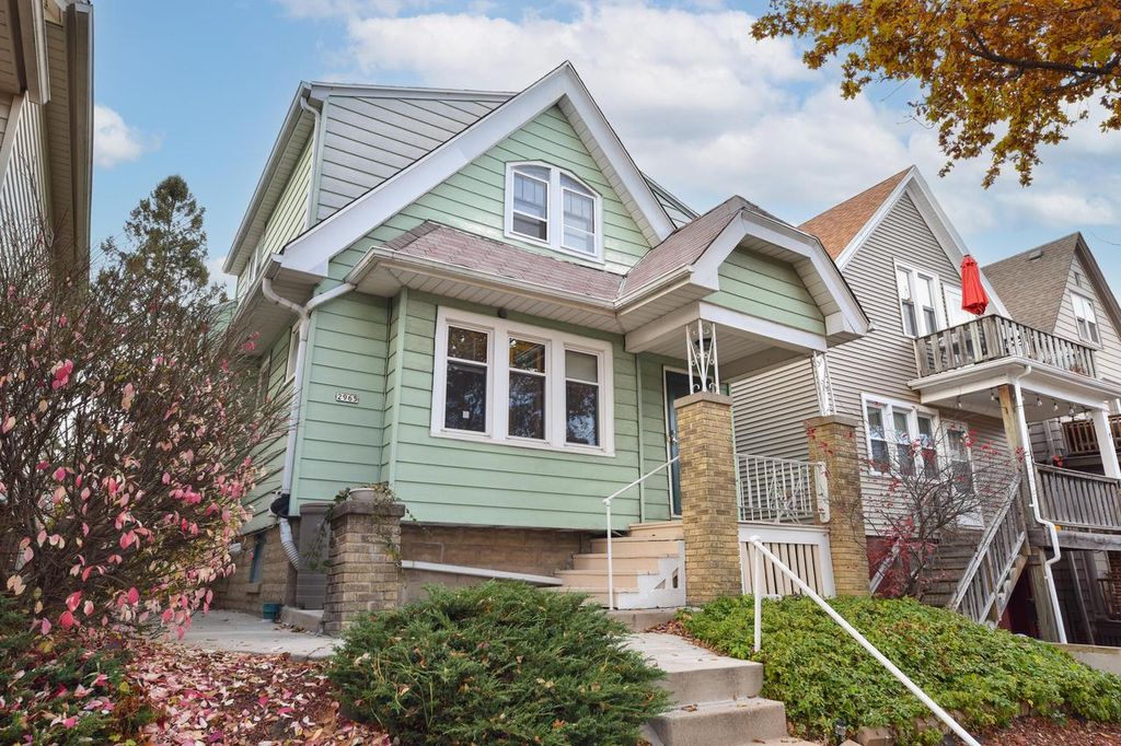 Photo of 2965 N Bremen STREET, Milwaukee, WI 53212 (MLS # 1943746)