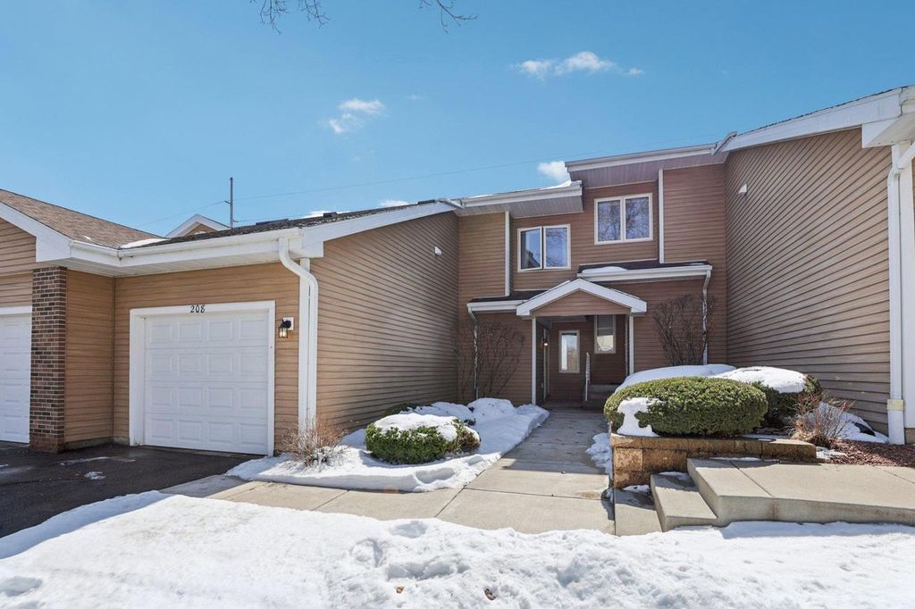 Photo of 208 Creek Edge COURT, Waunakee, WI 53597 (MLS # 2018125)