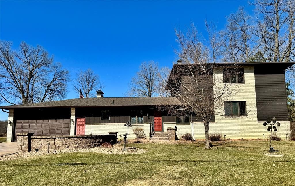 Photo of 9556 27th AVENUE, Eau Claire, WI 54703 (MLS # 1598274)