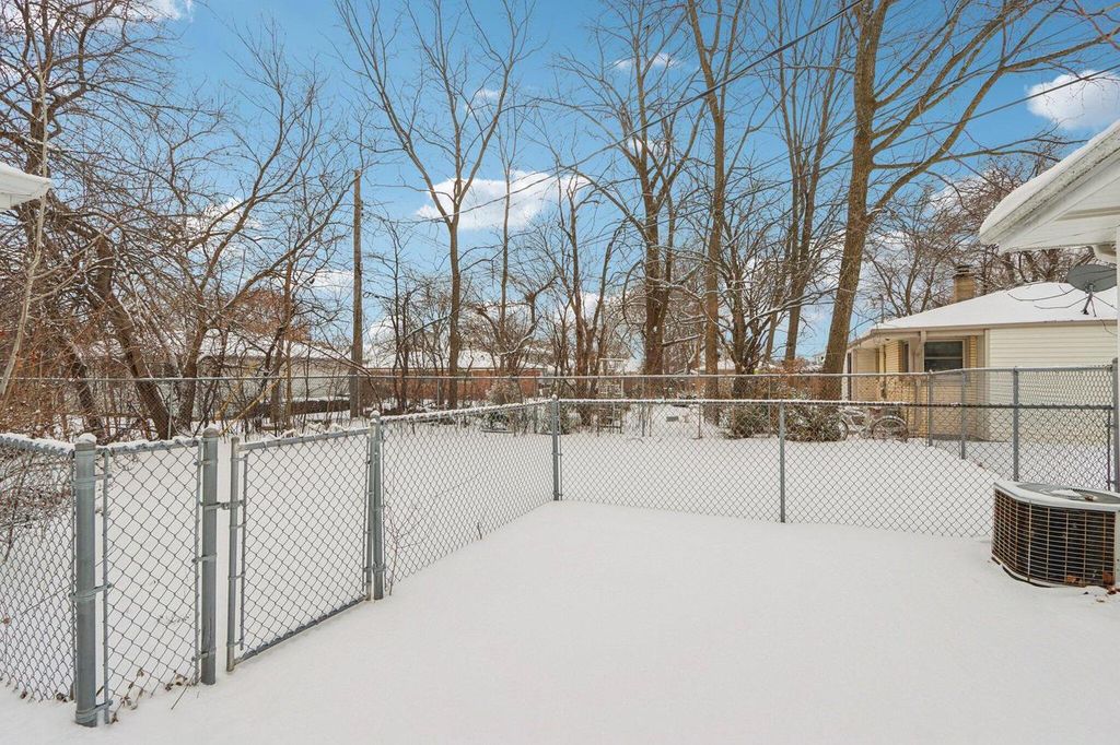 Photo of 3946 S 73rd STREET, Milwaukee, WI 53220 (MLS # 1948042)