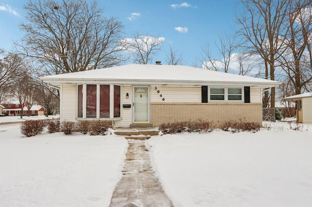 Photo of 3946 S 73rd STREET, Milwaukee, WI 53220 (MLS # 1948042)