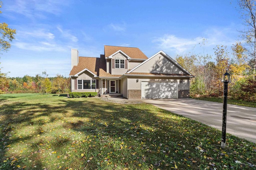 Photo of 5558 Jacks DRIVE, Plover, WI 54467 (MLS # 22505108)