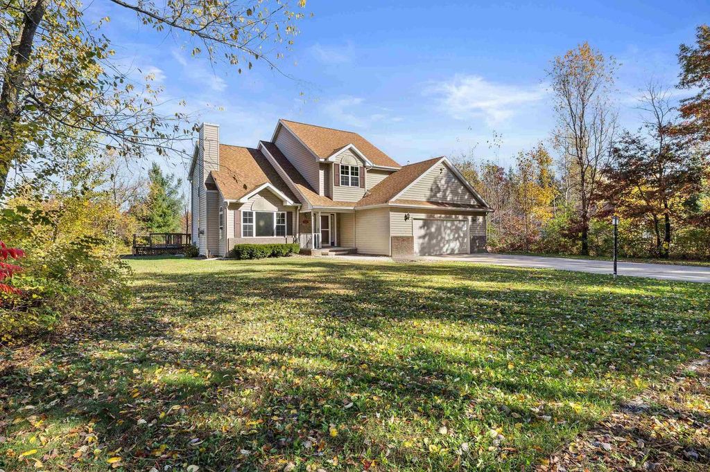 Photo of 5558 Jacks DRIVE, Plover, WI 54467 (MLS # 22505108)