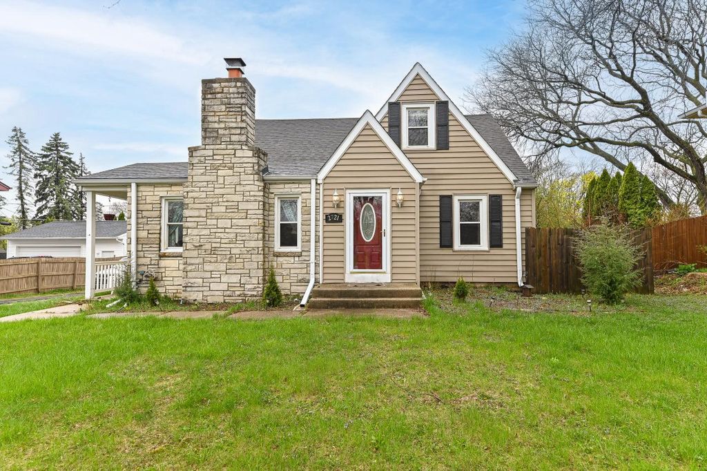 Photo of 2721 S 76th STREET, West Allis, WI 53219 (MLS # 1935559)