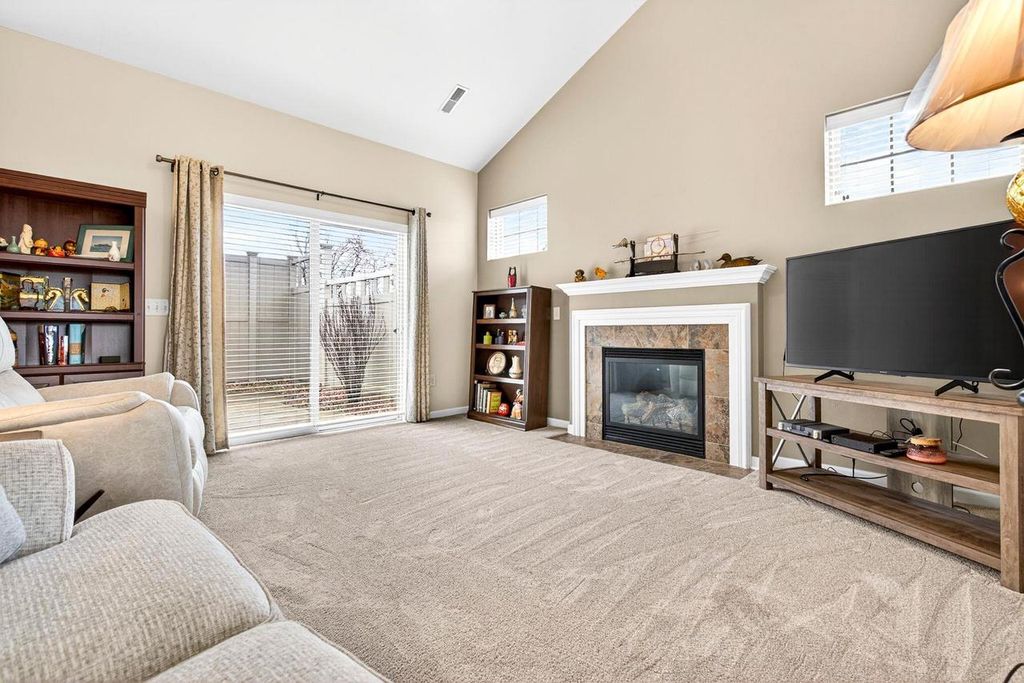 Photo of 2104 E Milestone DRIVE, Appleton, WI 54913 (MLS # 50324369)