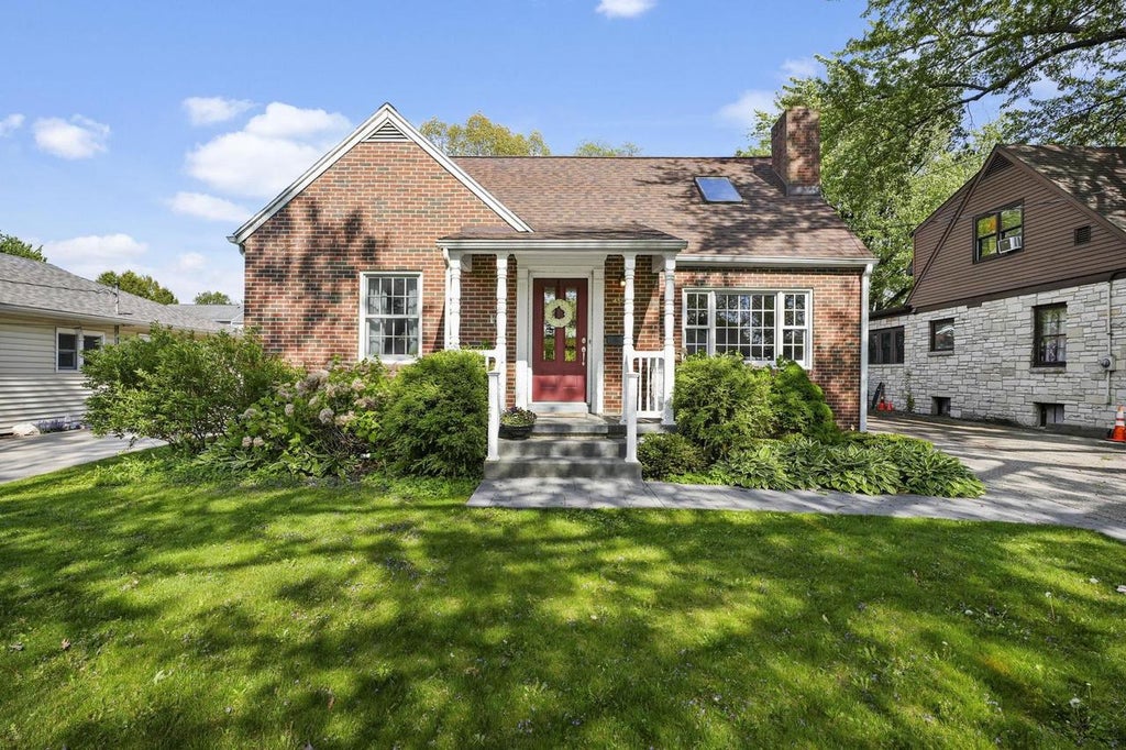 Photo of 4504 Schofield STREET, Monona, WI 53716 (MLS # 2020771)