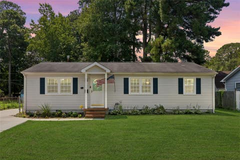 Photo for 102 Temple Street