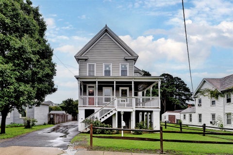 Photo for 216 Beach Road