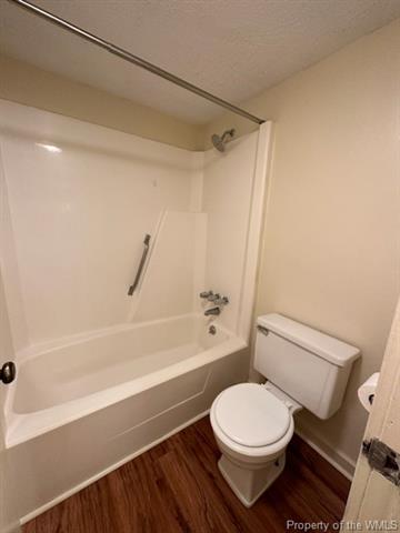 Williamsburg, Virginia 23185, United States, 2 Bedrooms Bedrooms, ,1 BathroomBathrooms,Residential,Pending,124906