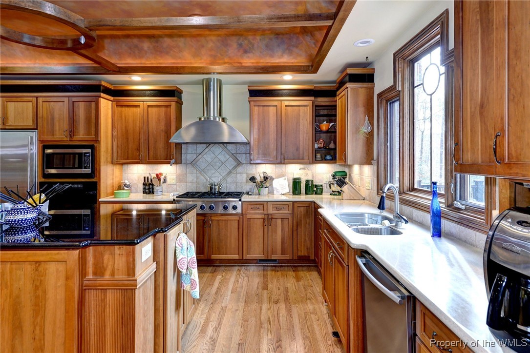 Williamsburg, Virginia 23185, United States, 5 Bedrooms Bedrooms, ,6 BathroomsBathrooms,Residential,Active,82952