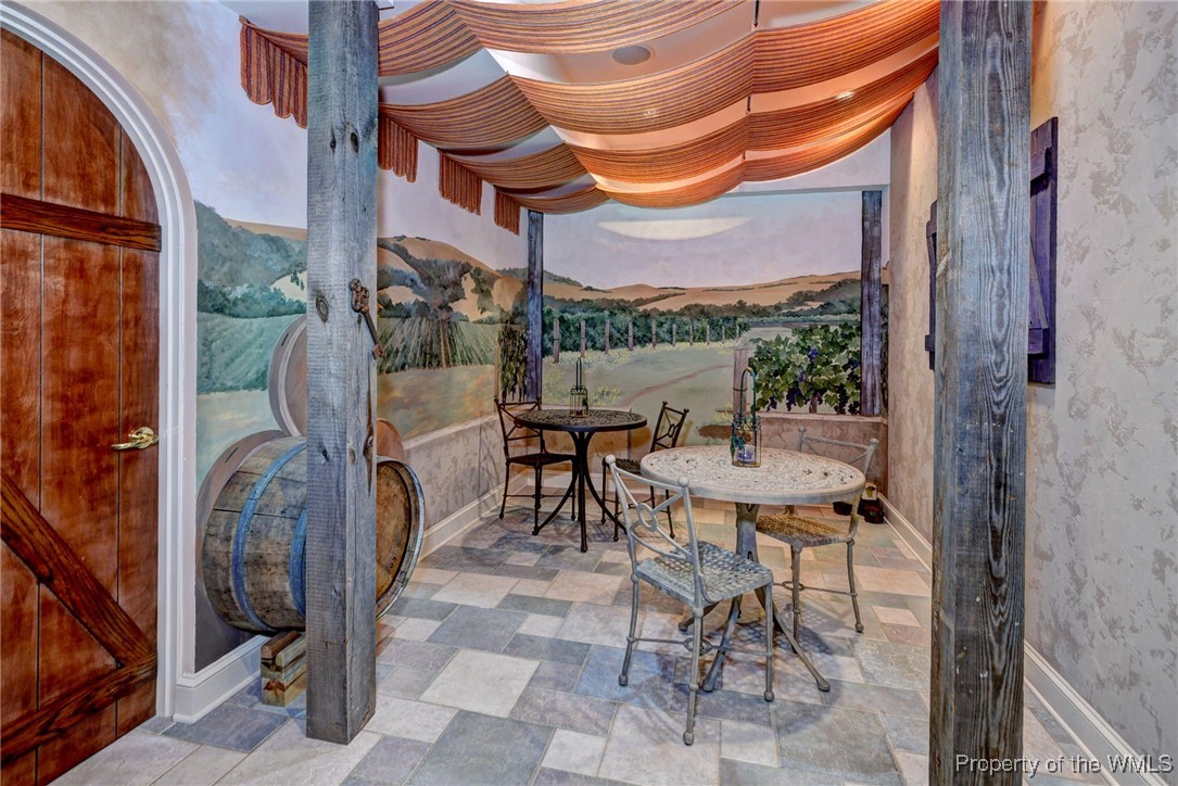 Williamsburg, Virginia 23185, United States, 5 Bedrooms Bedrooms, ,6 BathroomsBathrooms,Residential,Active,82952