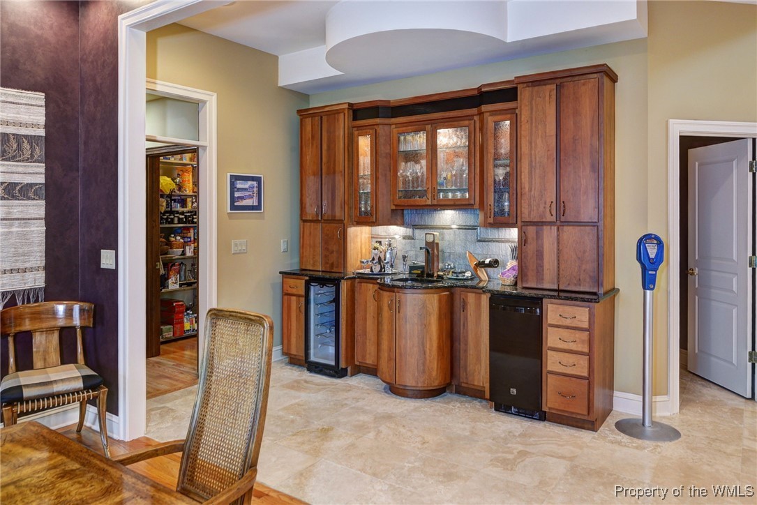 Williamsburg, Virginia 23185, United States, 5 Bedrooms Bedrooms, ,6 BathroomsBathrooms,Residential,Active,82952