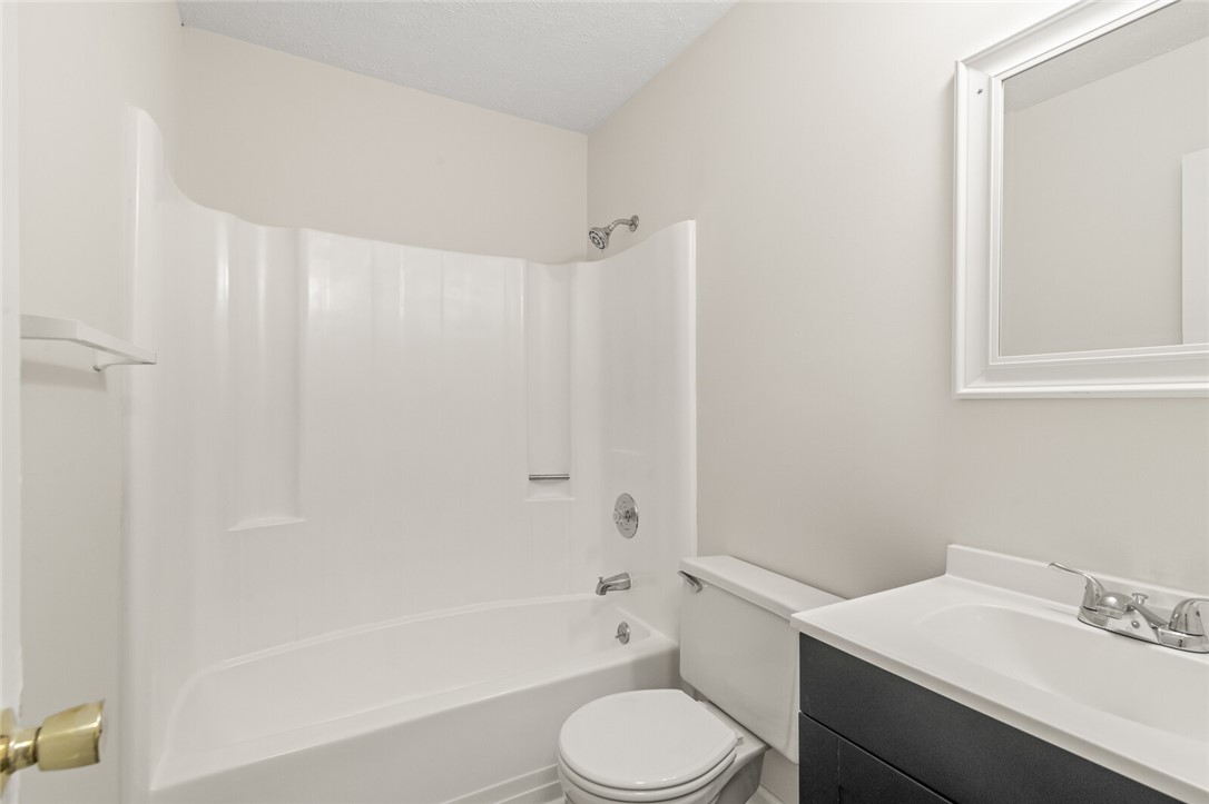 Williamsburg, Virginia 23664, United States, 3 Bedrooms Bedrooms, ,2 BathroomsBathrooms,Residential,Active,224871