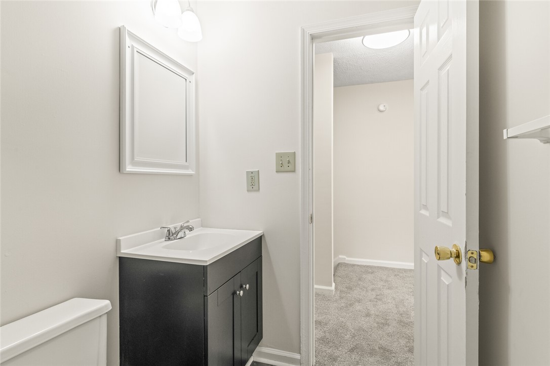 Williamsburg, Virginia 23664, United States, 3 Bedrooms Bedrooms, ,2 BathroomsBathrooms,Residential,Active,224871