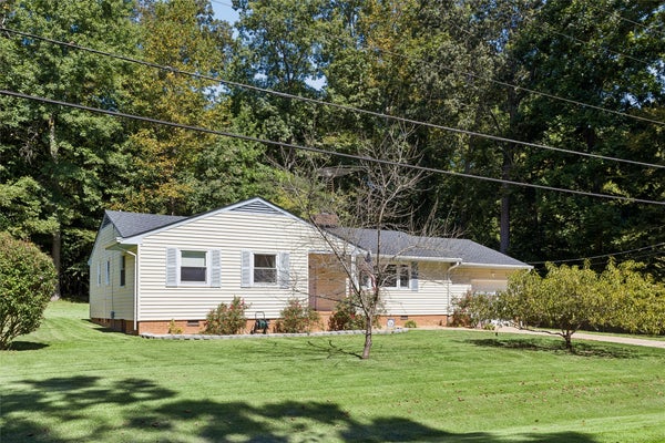 6038 PINE RD, QUINTON, VA 23141 - Image 5e05897a2d8d3a7723e6f24198bfd2ca/2009919521