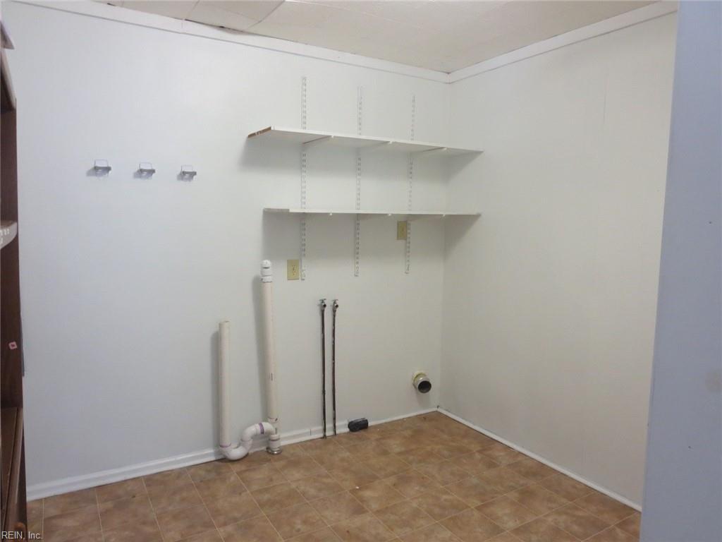 Hampton, Virginia 23666, United States, 3 Bedrooms Bedrooms, ,2 BathroomsBathrooms,Residential,Active,157970