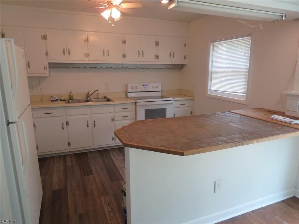 Hampton, Virginia 23666, United States, 3 Bedrooms Bedrooms, ,2 BathroomsBathrooms,Residential,Active,157970