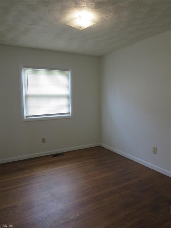 Hampton, Virginia 23666, United States, 3 Bedrooms Bedrooms, ,2 BathroomsBathrooms,Residential,Active,157970