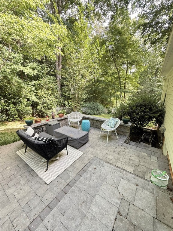 Williamsburg, Virginia 23188, United States, 4 Bedrooms Bedrooms, ,3 BathroomsBathrooms,Residential,Pending,147979