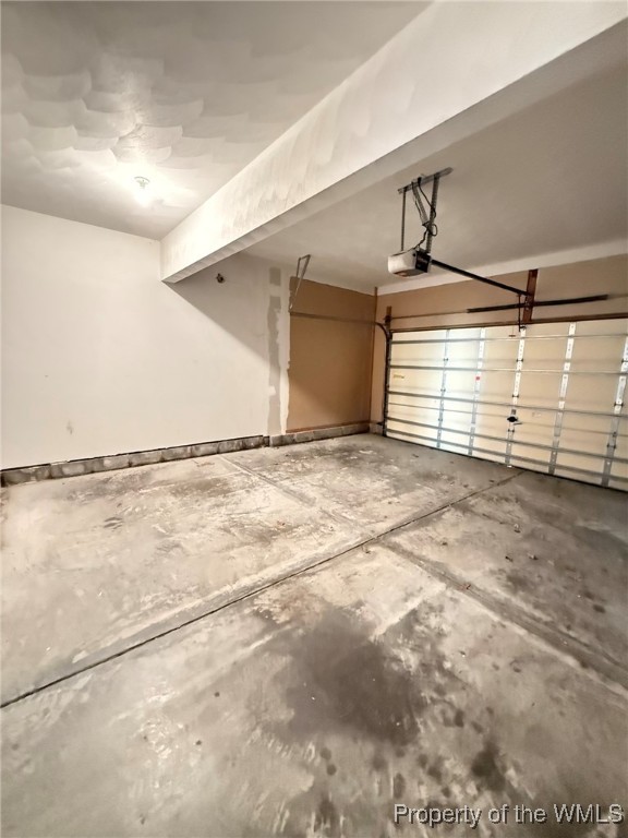 Newport News, Virginia 23602, United States, 5 Bedrooms Bedrooms, ,3 BathroomsBathrooms,Residential,Pending,25992