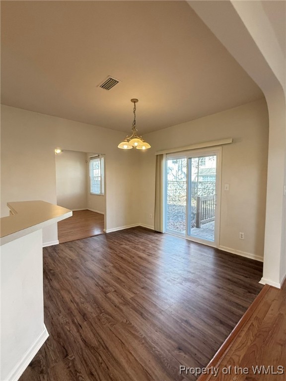 Newport News, Virginia 23602, United States, 5 Bedrooms Bedrooms, ,3 BathroomsBathrooms,Residential,Pending,25992