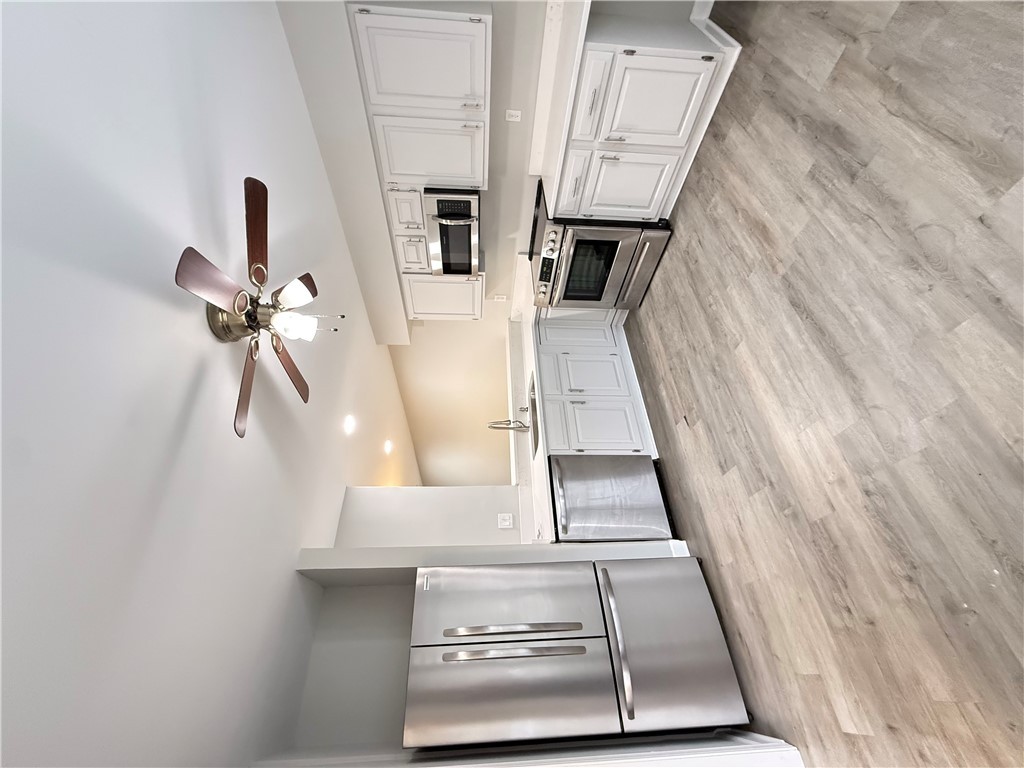 Williamsburg, Virginia 23185, United States, 2 Bedrooms Bedrooms, ,3 BathroomsBathrooms,Residential,Pending,100392