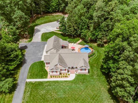 Photo for 8040 N Courthouse Road
