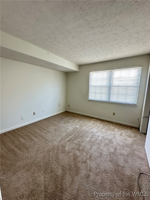 Hampton, Virginia 23666, United States, 2 Bedrooms Bedrooms, ,1 BathroomBathrooms,Residential,Active,4087