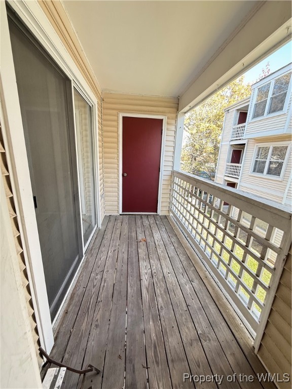 Hampton, Virginia 23669, United States, 2 Bedrooms Bedrooms, ,2 BathroomsBathrooms,Residential,Pending,38804