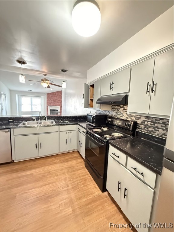 Hampton, Virginia 23669, United States, 2 Bedrooms Bedrooms, ,2 BathroomsBathrooms,Residential,Pending,38804