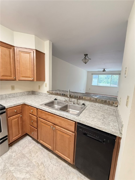 Williamsburg, Virginia 23185, United States, 2 Bedrooms Bedrooms, ,1 BathroomBathrooms,Residential,Active,134108