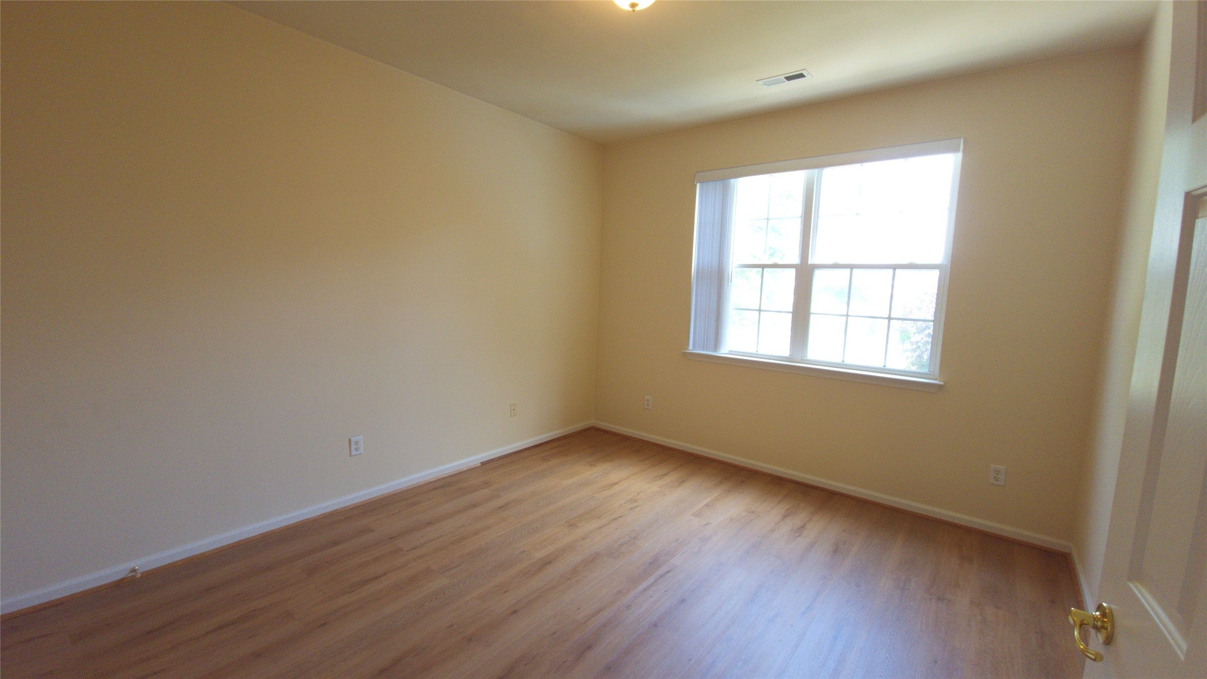 704 Rustads Circle