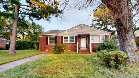 Photo for 1016 Lyndon Circle