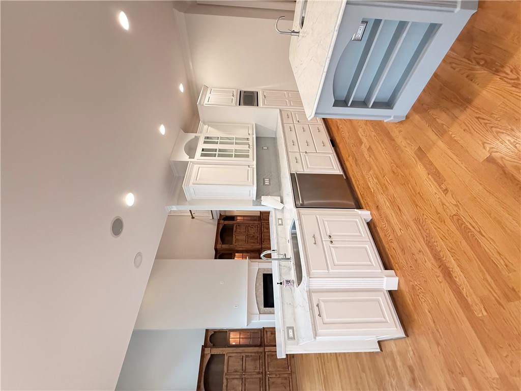 Williamsburg, Virginia 23188, United States, 4 Bedrooms Bedrooms, ,4 BathroomsBathrooms,Residential,Active,77293