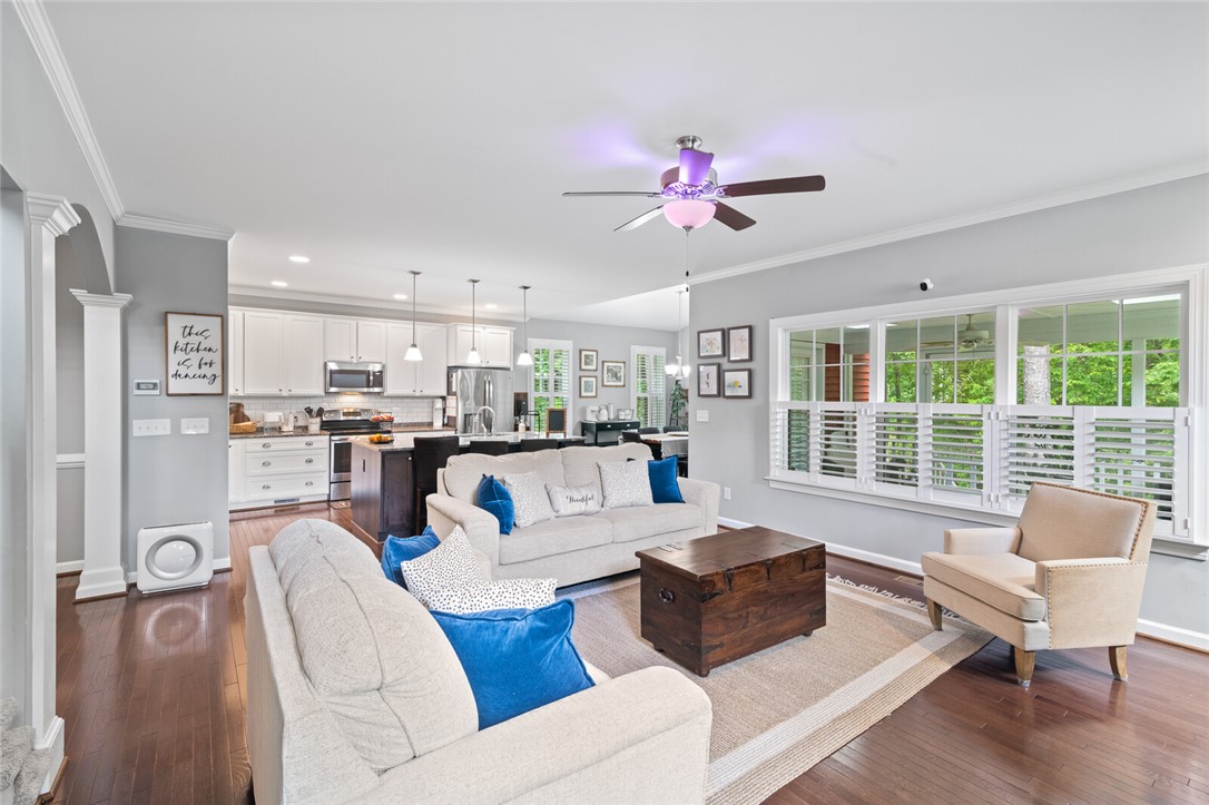 Yorktown, Virginia 23188, United States, 5 Bedrooms Bedrooms, ,3 BathroomsBathrooms,Residential,Active,147992