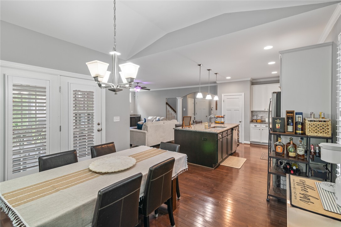 Yorktown, Virginia 23188, United States, 5 Bedrooms Bedrooms, ,3 BathroomsBathrooms,Residential,Active,147992