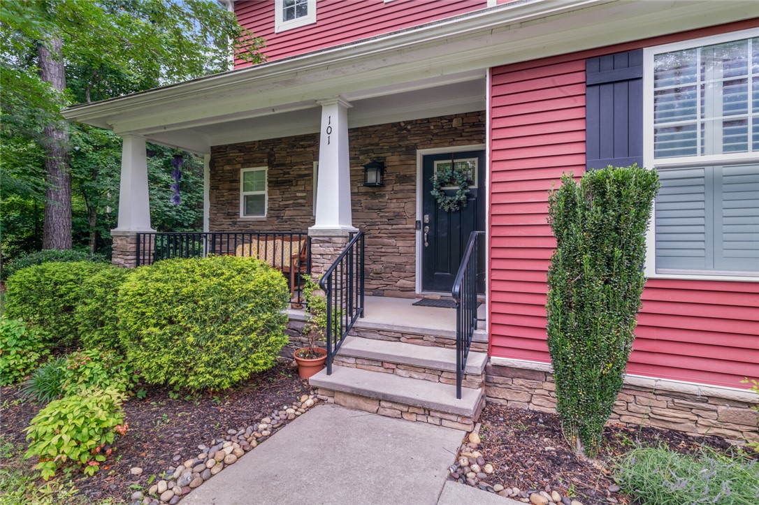 Yorktown, Virginia 23188, United States, 5 Bedrooms Bedrooms, ,3 BathroomsBathrooms,Residential,Active,147992