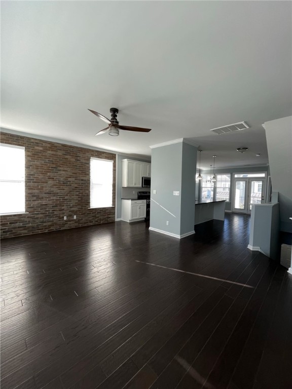 Williamsburg, Virginia 23185, United States, 3 Bedrooms Bedrooms, ,4 BathroomsBathrooms,Residential,Active,160586