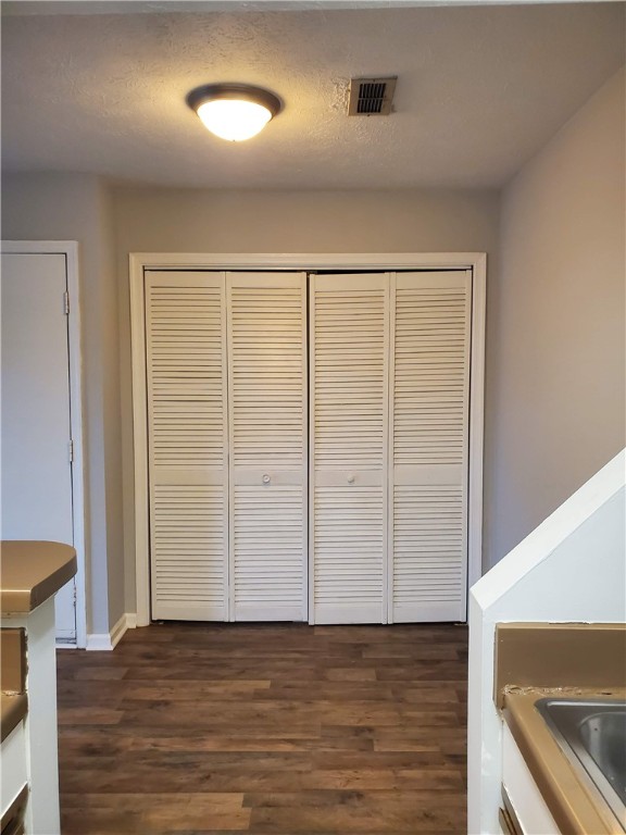 Hampton, Virginia 23666, United States, 1 Bedroom Bedrooms, ,1 BathroomBathrooms,Residential,Active,239322