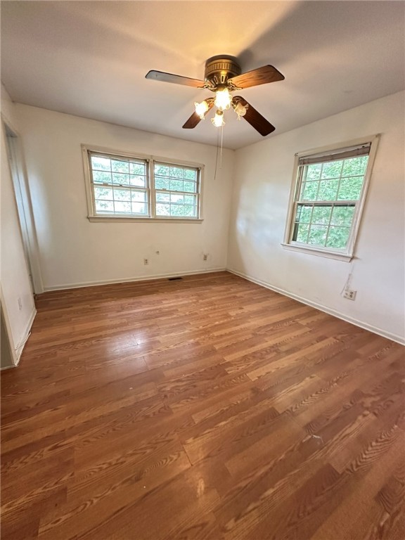 Newport News, Virginia 23608, United States, 3 Bedrooms Bedrooms, ,3 BathroomsBathrooms,Residential,Active,175745