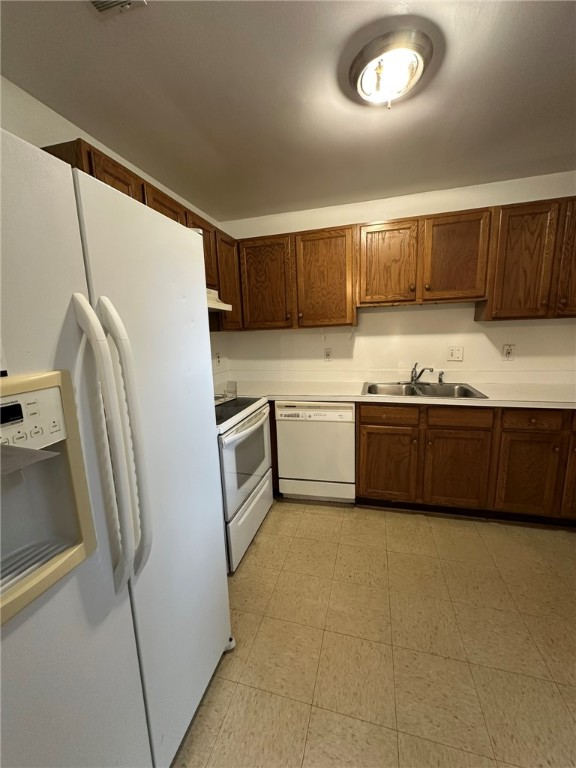 Newport News, Virginia 23608, United States, 3 Bedrooms Bedrooms, ,3 BathroomsBathrooms,Residential,Active,175745