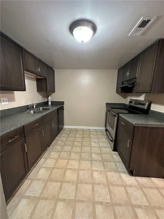 Newport News, Virginia 23608, United States, 3 Bedrooms Bedrooms, ,3 BathroomsBathrooms,Residential,Active,175745