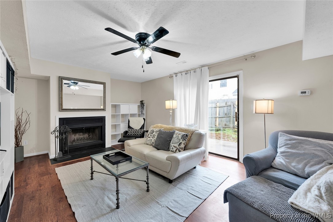 Williamsburg, Virginia 23185, United States, 3 Bedrooms Bedrooms, ,2 BathroomsBathrooms,Residential,Pending,25868